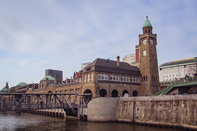 Port and Sankt Pauli Small Group Walking Tour With Guide - Tour Start Time and Punctuality