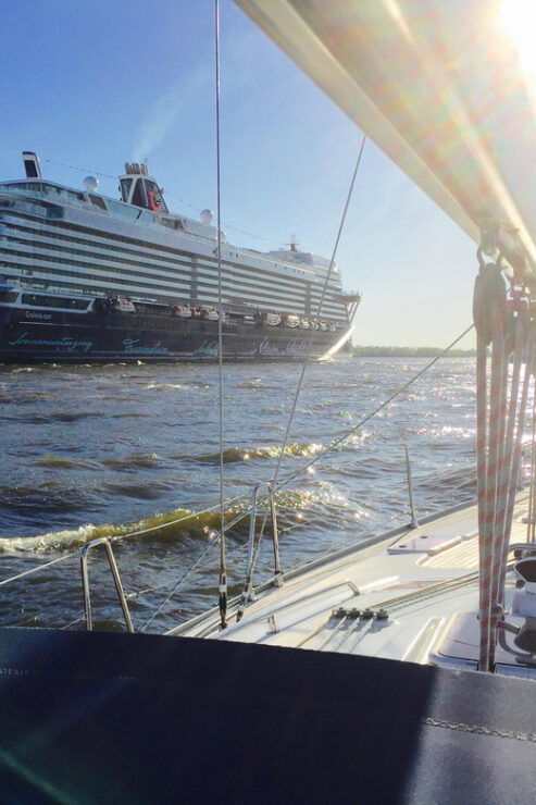 Port Birthday Hamburg 2024. Cruise & Sail From/To Wedel - Experience and Activities
