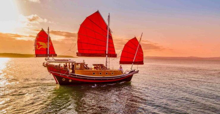 Port Douglas: Shaolin Sunset Sail, 1.5 Hr Relaxing Sail - Experience