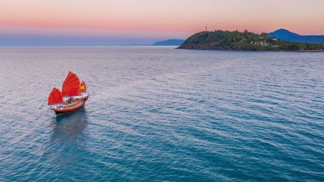 Port Douglas: Shaolin Sunset Sail, 1.5 Hr Relaxing Sail - Full Description