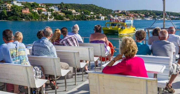 Port Mahon: 1-Hour Harbor Cruise With Underwater Views - Activity Details