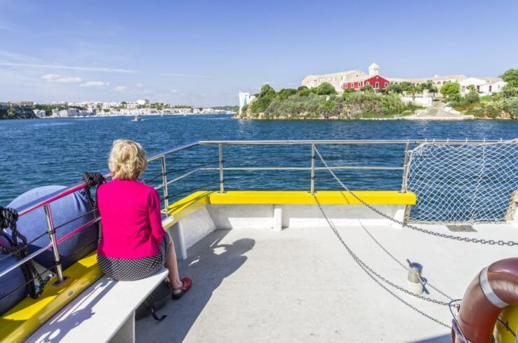 Port Mahon: 1-Hour Harbor Cruise With Underwater Views - Experience Highlights