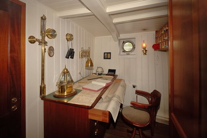 Port of Hamburg Private Tour and Tickets to Rickmer Rickmers - Common Questions