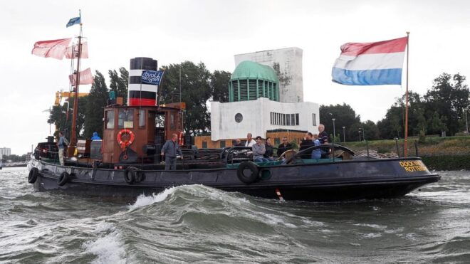 Port of Rotterdam: Walking Tour With Audio Guide on App - Meeting Point and Navigation