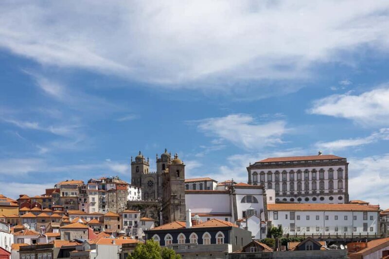 Port: Photo sessions in Porto for groups or individuals. - The Itinerary in Detail
