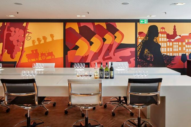 Port Wine Cocktails Workshop at Espaço Porto Cruz, Vila Nova De Gaia, Portugal - Workshop Overview