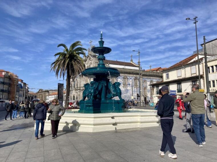 Port wine & wine walking tour with culture - max 8 pax - Value for Money