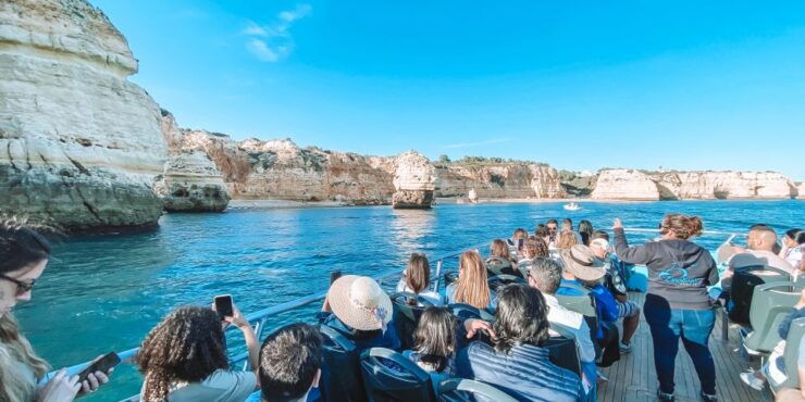 Portimão: Benagil Caves Dolphin Cruise With Marine Biologist - Experience Highlights