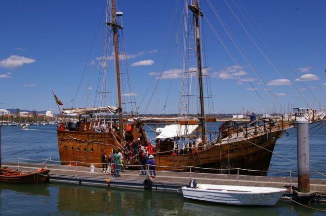 Portimão: Pirate Ship Cave Cruise - Select Participants and Date