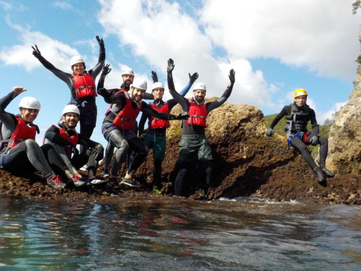 Portinho Da Arrábida: Coasteering Trip - Activity Details