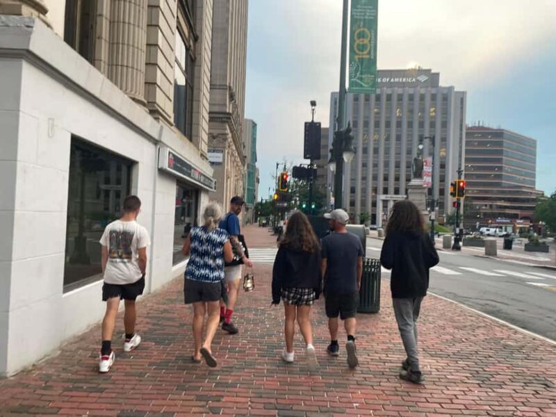 Portland: Ghost Walk - Victorian Elegance and Paranormal Pizzazz