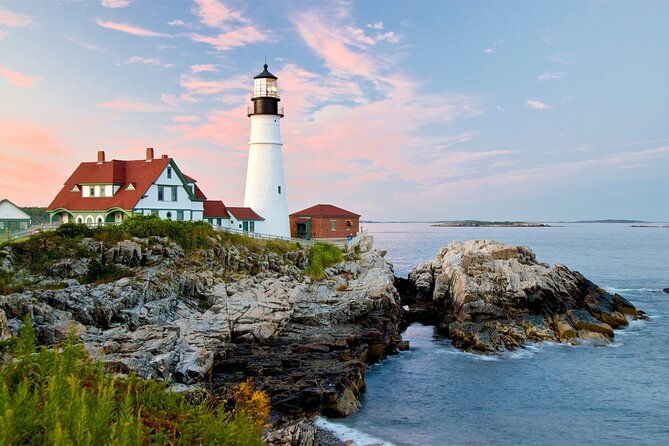 Portland Lighthouse,Fort Williams Park 1-Day Tour from Boston MA - In-Depth Look at the Tour Experience