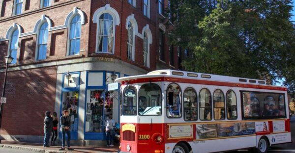 Portland, Maine: Sightseeing Trolley Tour With a Guide - The Sum Up