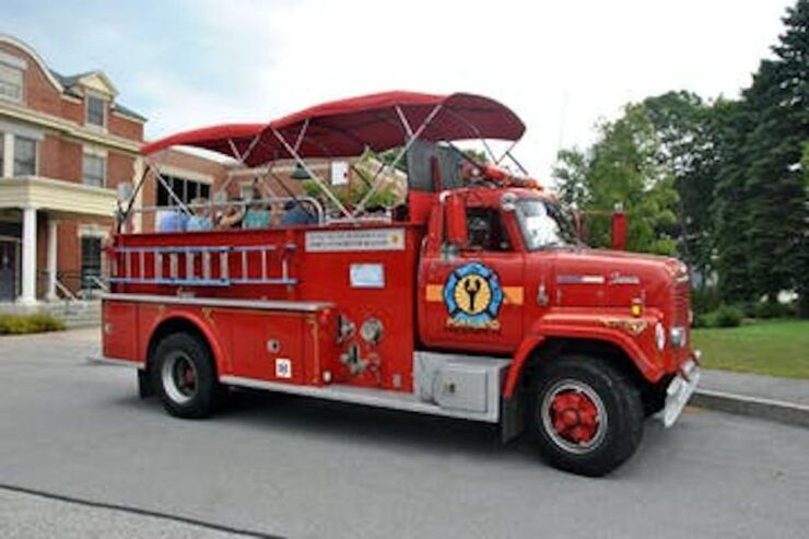 Portland, Maine: Tour in Vintage Fire Engine - Booking Details