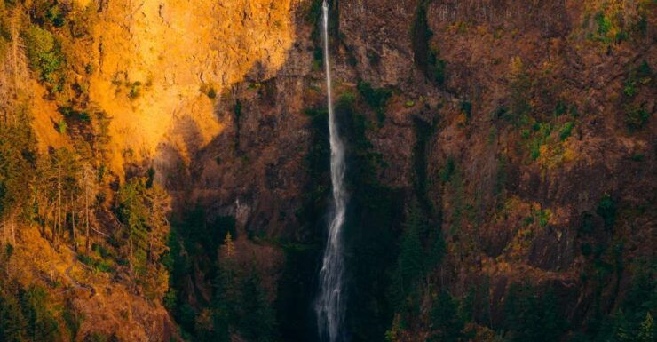 Portland: Private Columbia Gorge Waterfalls Scenic Air Tour - Highlights of the Tour
