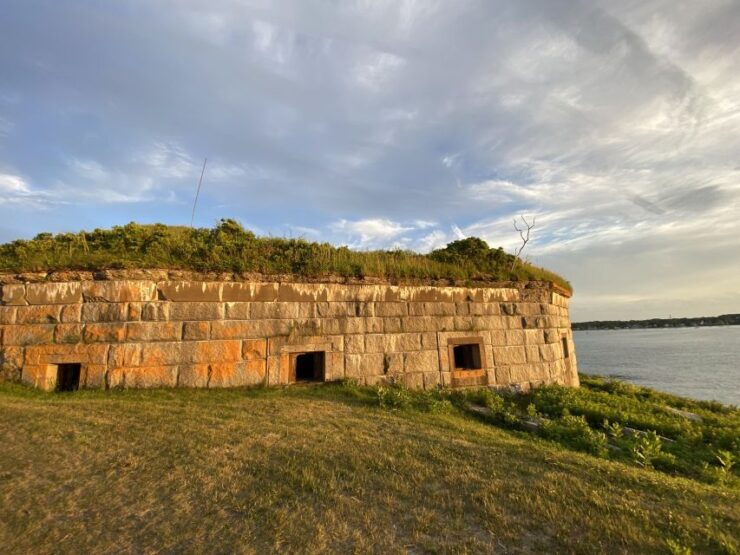 Portland: Private Island Fort Tour - Experience Highlights