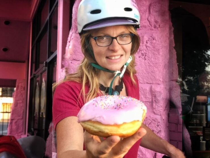 Portland: The Simpsons Bike Tour - Tour Duration and Guide Information