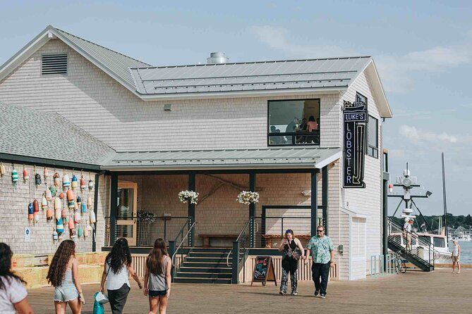 PortlandLobsterRollWalkingFoodTour  WaterfrontStories - Who Will Love This Tour?