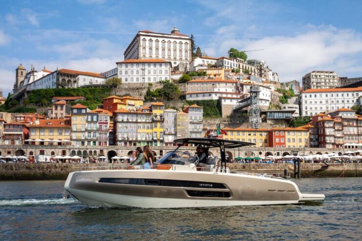 Porto: 2h Private Luxury Yacht in the Douro - Good To Know