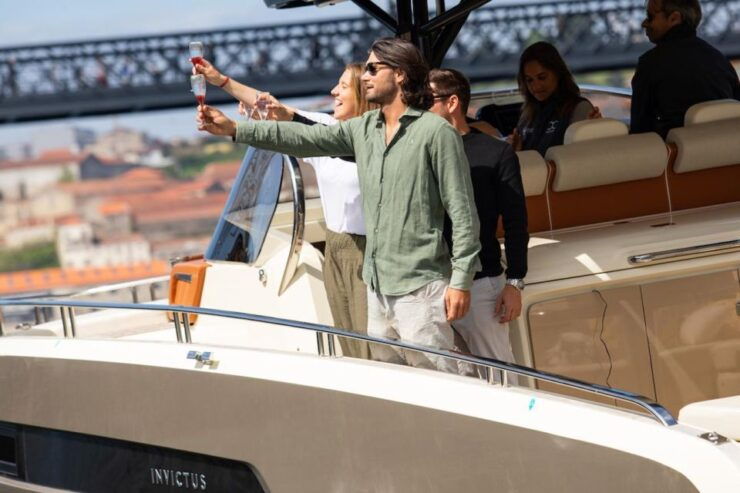 Porto: 2h Private Luxury Yacht in the Douro - Experience Details