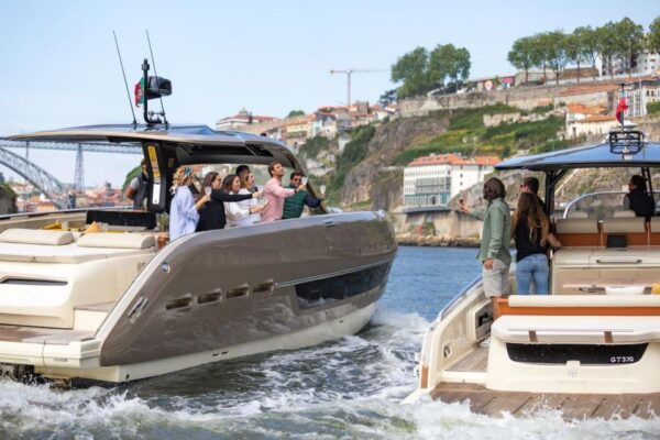 Porto: 2h Private Luxury Yacht in the Douro - Directions