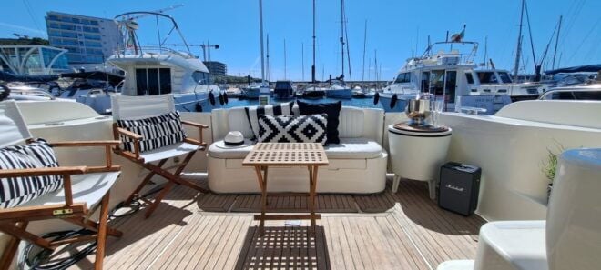 Porto: 6 Bridges and Douro Estuary Yacht Tour - Scenic Yacht Tour Along the Riverside