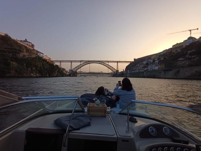 Porto: 6 Bridges and Ribeira Boat Tour with Sunset Option - Final Thoughts