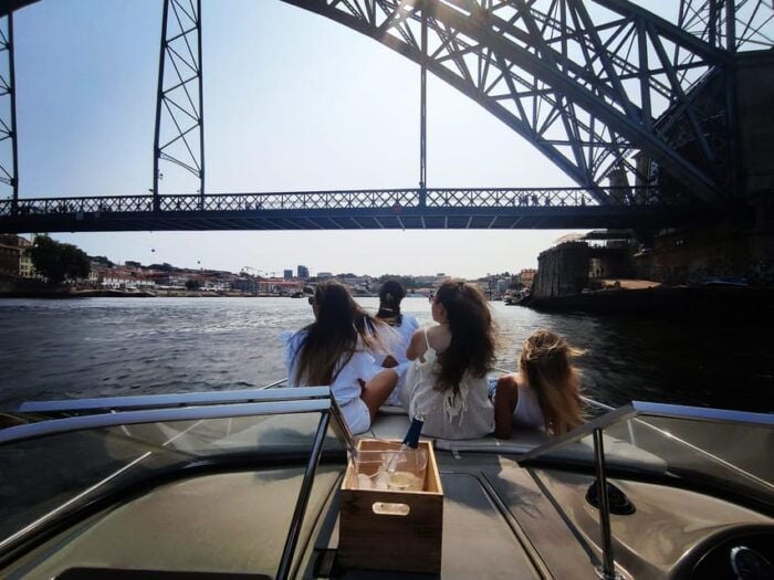 Porto: 6 Bridges and Ribeira Boat Tour with Sunset Option - FAQ