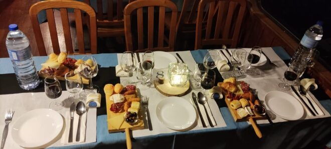 Porto: 6 Bridges Douro Cruise With Dinner and Live Fado - Dietary Accommodations and Preferences