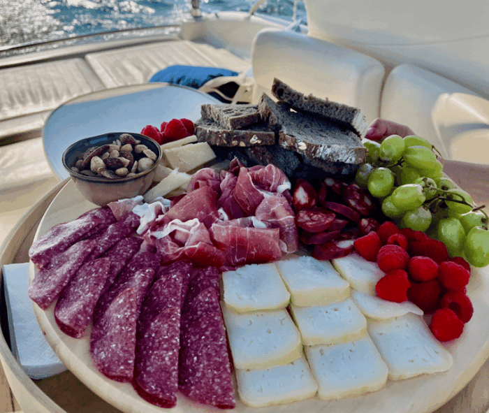 Porto: 6 Bridges Yacht Cruise with Local Wine & Snacks - Practicalities & Value
