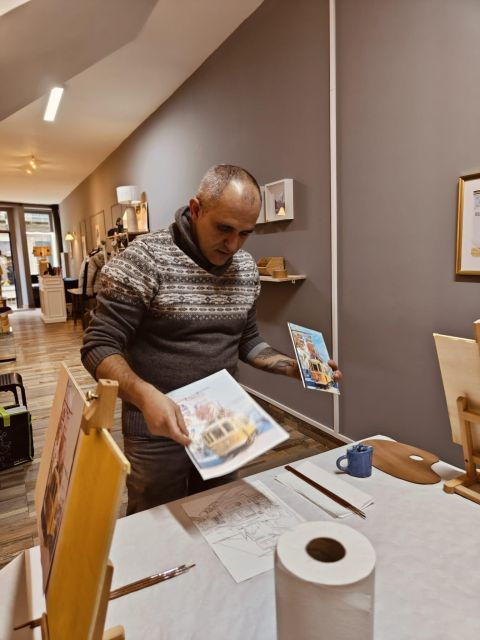 Porto: Acrylic and Oil Painting Class With a Local Artist - Instructor and Experience