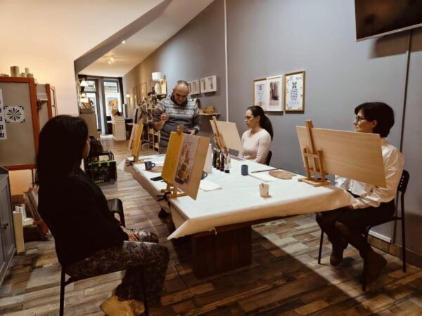 Porto: Acrylic and Oil Painting Class With a Local Artist - Directions