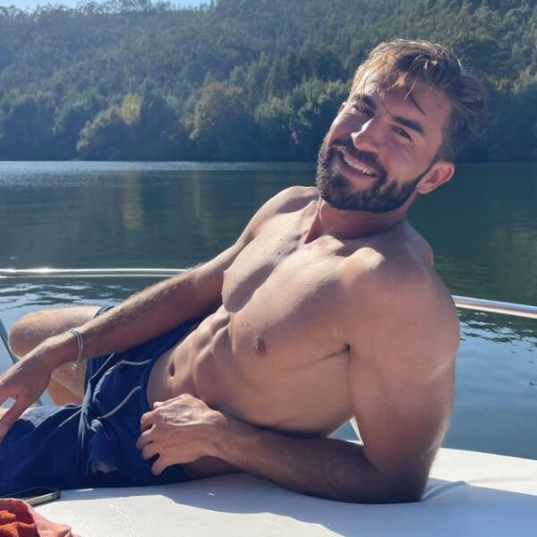 Porto Boat Tour: Events/ Bachelorette Party W/ SEXY CAPTAIN - Engaging Captains Commentary