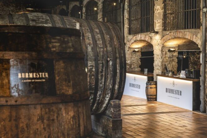 Porto: Burmester Cellar Tour With Tasting & Pairing Options - Review Summary