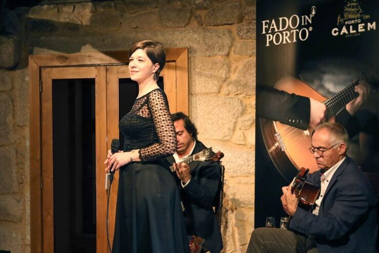 Porto: Cálem Cellar Tour, Fado Show & Wine Tasting - Experience