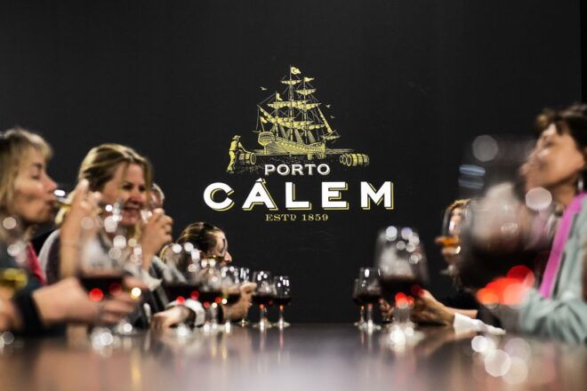 Porto: Cálem Cellar Tour, Interactive Museum & Wine Tasting - The History of the Douro Region