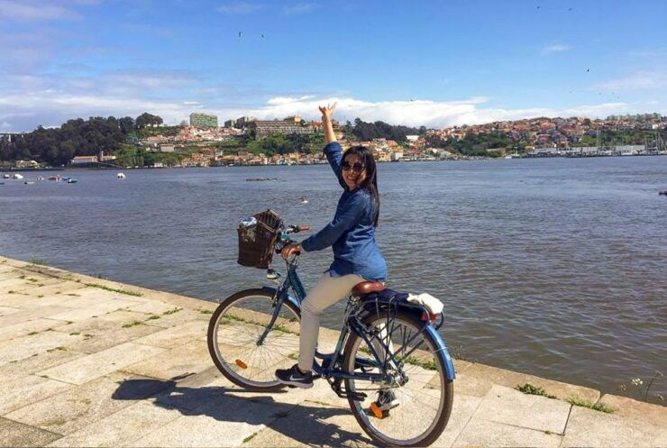 Porto: City Bike Rental - Bike and Equipment Inclusions