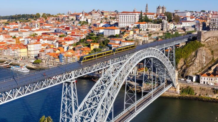 Porto: City Exploration Game and Tour on Your Phone - Activity Highlights