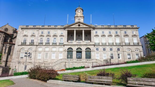 Porto: City Exploration Game and Tour on Your Phone - Customer Reviews Summary