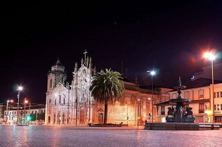 Porto City Tour: Private day tour with tickets included. - Pricing and Value
