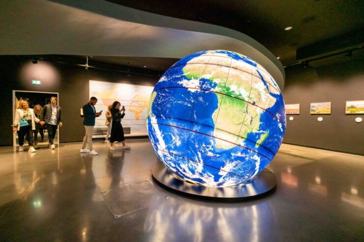 Porto: Combined Ticket for WOW Cultural District - Experience and Location