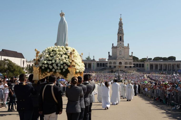 Porto: Complete Private Tour to the Sanctuary of Fatima - FAQ