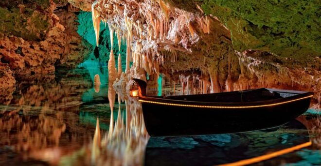 Porto Cristo: Caves of Hams Entry Ticket - Detailed Description of the Caves