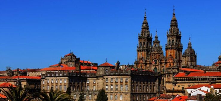 Porto: Day Trip to Santiago De Compostela - Tour Overview