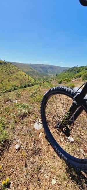 Porto de Mós: Fórnea Valley E-Bike Tour - Practical Tips for Riders