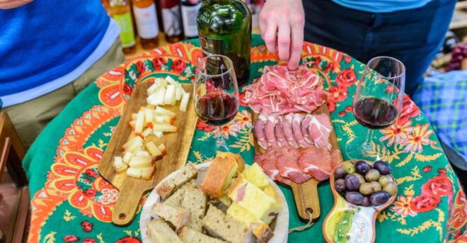 Porto: Delicious Food and Wine Walking Tour - Full Description
