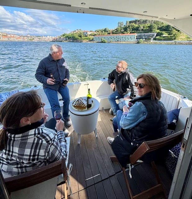 Porto: Douro River Cruise / Welcome Drink/With Sunset Option - Cruise Details