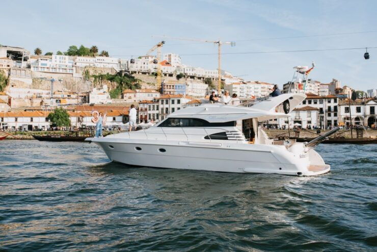 Porto: Douro River Cruise With Welcome Drink & Snacks - Experience Highlights