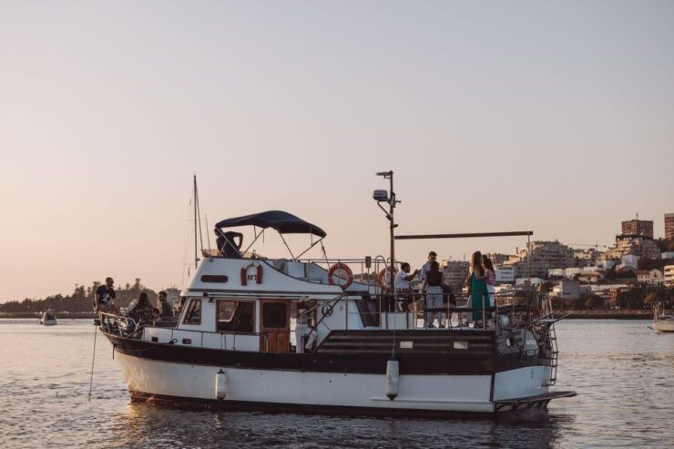 Porto: Exclusive Bachelor Party at Classic Boat Cruise 3H - Activity Details