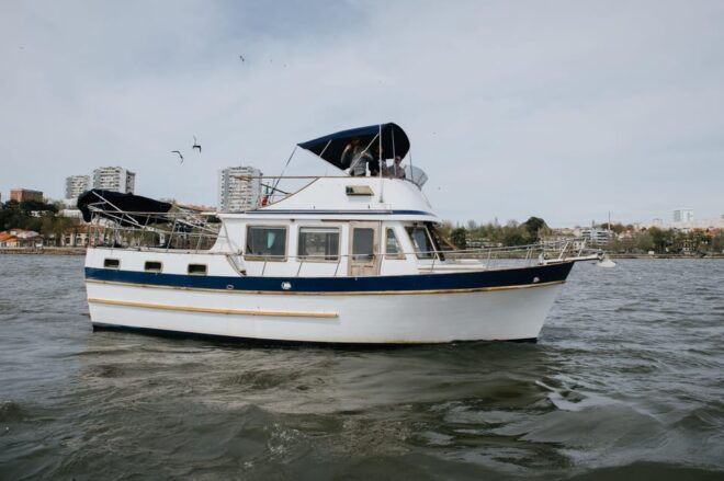 Porto: Exclusive Birthday Party at Innisfree Classic Boat 3h - Experience Highlights